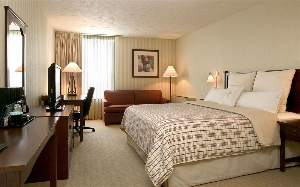 Ramada By Wyndham Greensburg Hotel & Conference Center חדר תמונה